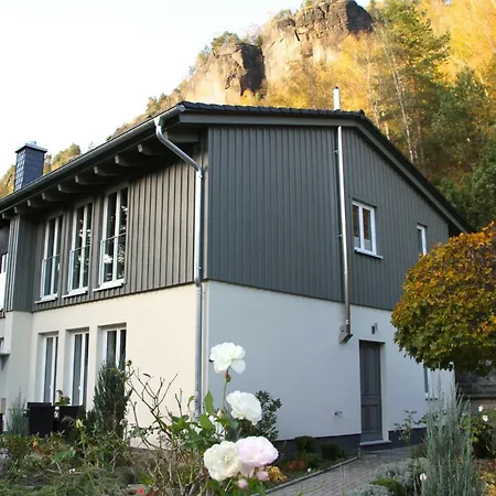 Haus Menuett Villa *