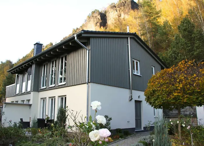 Haus Menuett Villa *